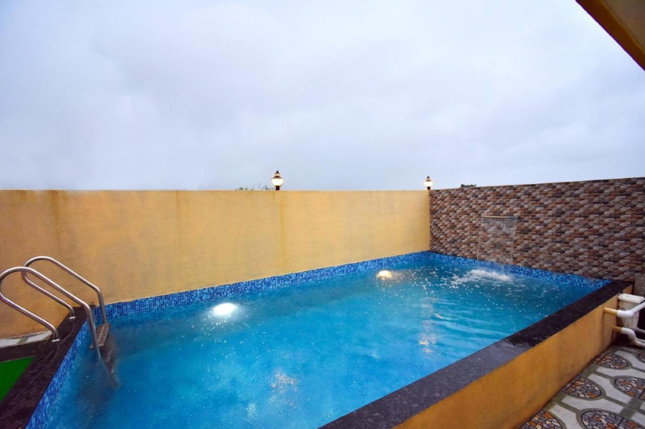 Prarthana 4Bhk Villa 罗纳瓦拉 外观 照片