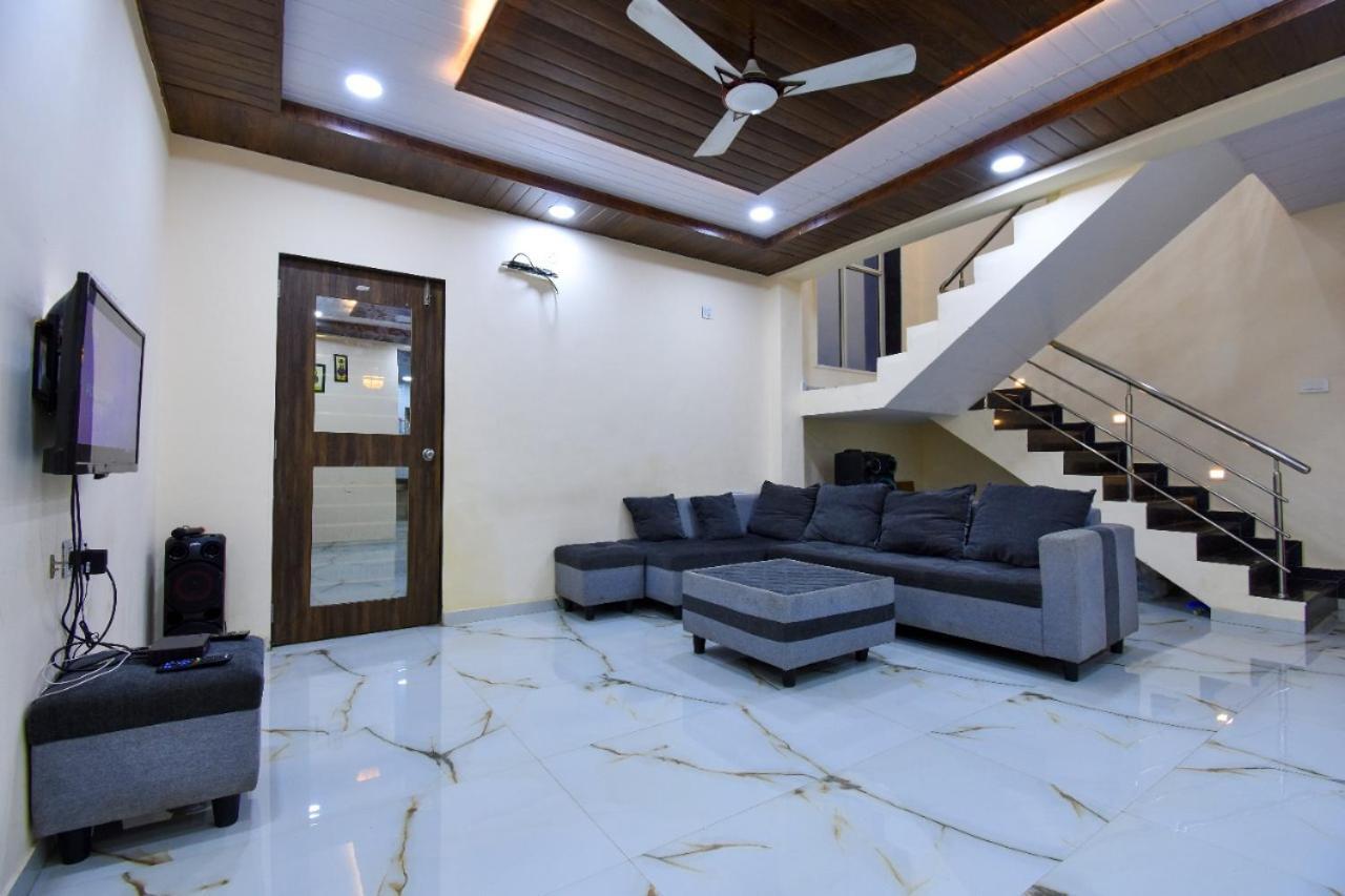Prarthana 4Bhk Villa 罗纳瓦拉 外观 照片
