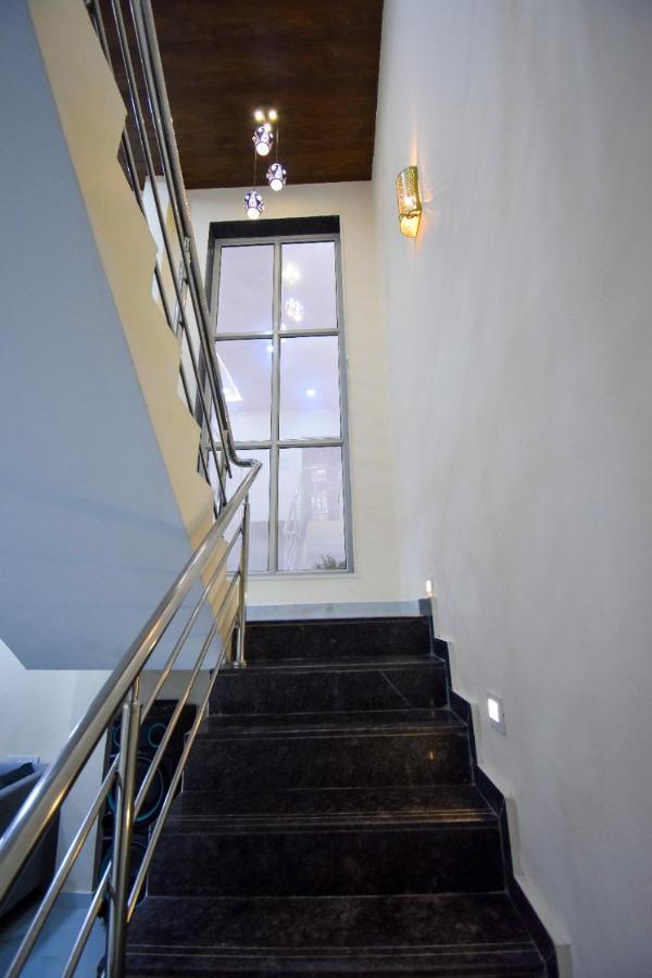 Prarthana 4Bhk Villa 罗纳瓦拉 外观 照片